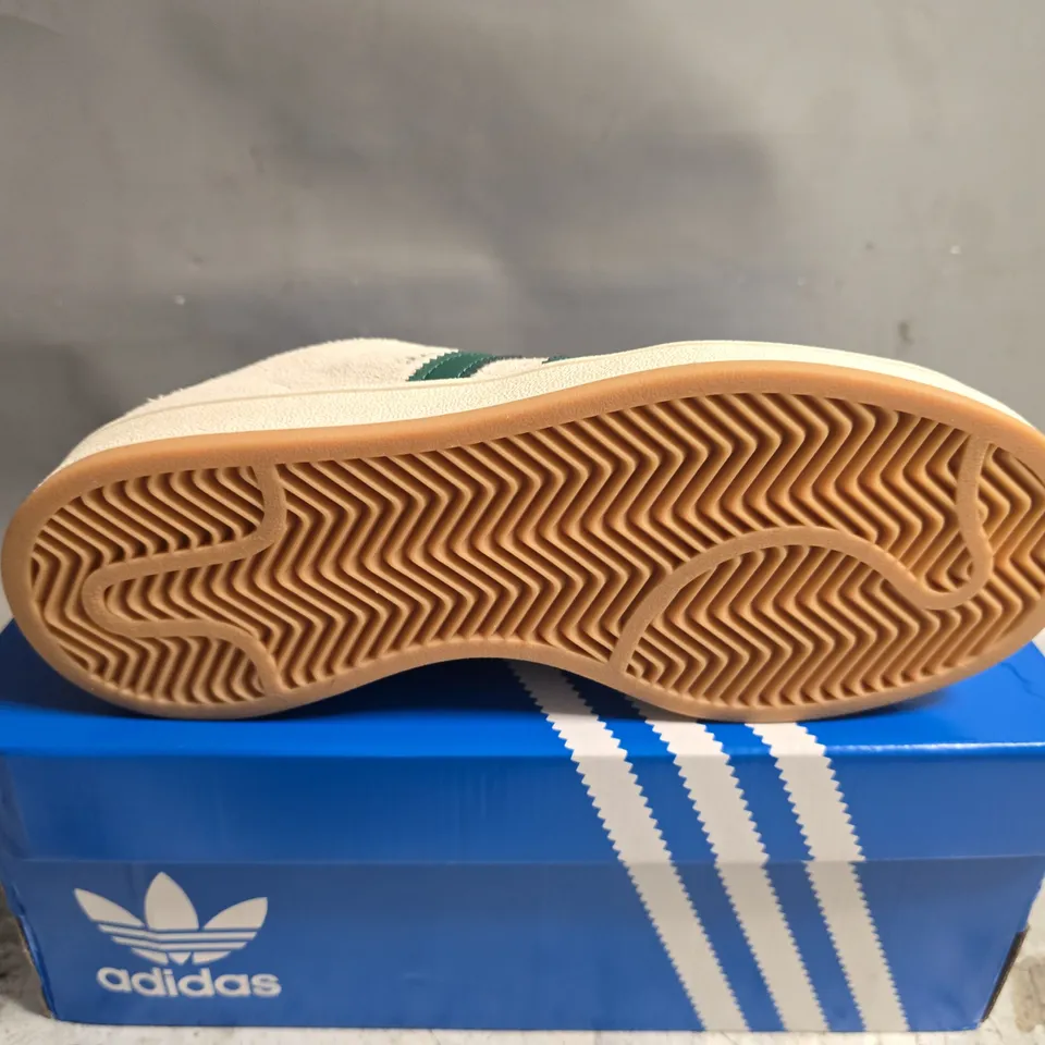 BOXED PAIR OF ADIDAS WOMENS CAMPUS 00S IN WHITE/GREEN - UK 5.5