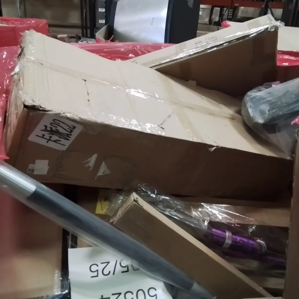 PALLET CONTAINING ASSORTED ITEMS TO INCLUDE: SCOOTERS, VACUUM STAND, PULL UP BAR, STONE BATH MAT ECT
