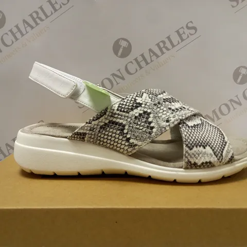 BOXED CUSHION WALK SNAKESKIN SANDALS, BLACK - SIZE 5