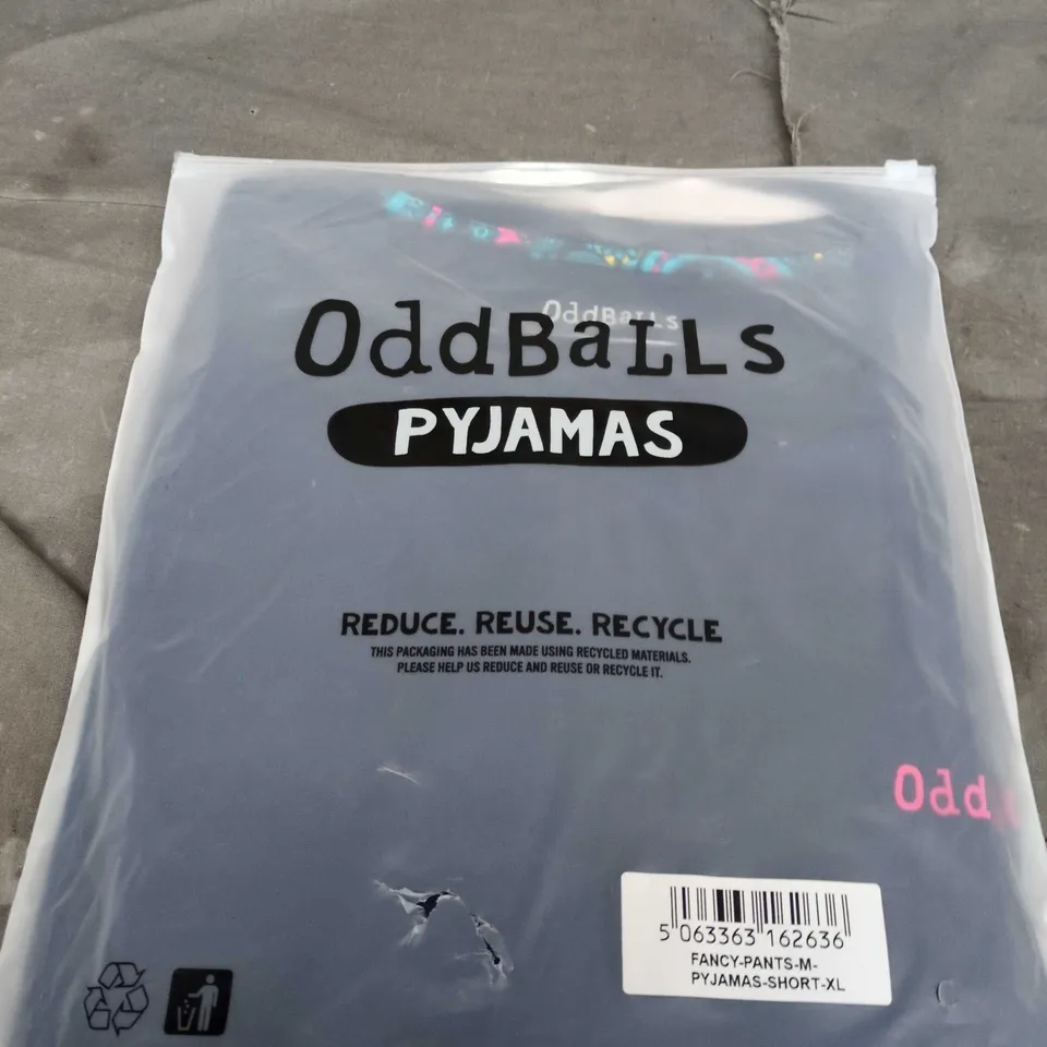 ODDBALLS PYJAMAS SET – NAVY T-SHIRT & PAISLEY PRINT SHORTS XL