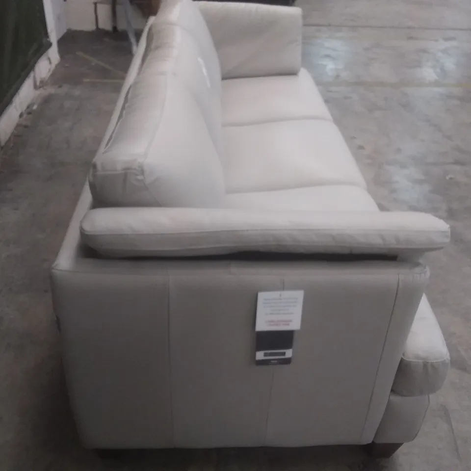 QUALITY ITALIAN DESIGNER DIGIÒ 3 SEATER SOFA EGG SHELL WHITE LEATHER
