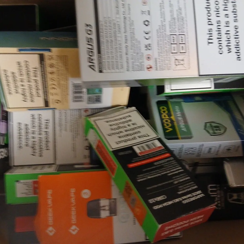 APPROXIAMTELY 15 ASSORTED VAPING PRODUCTS TO INCLUDE VOOPOO, VAPORESSO, ETC - COLLECTION ONLY