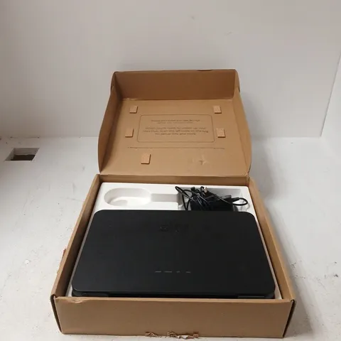SKY HUB SR213A-02-UK-WHT-DS1 WIRELESS ROUTER β HUB6A (BOXED)