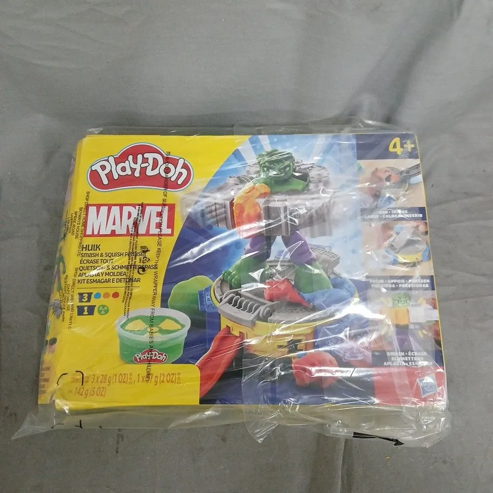 PLAY-DOH HULK SMASH & SQUISH PLAY SET 