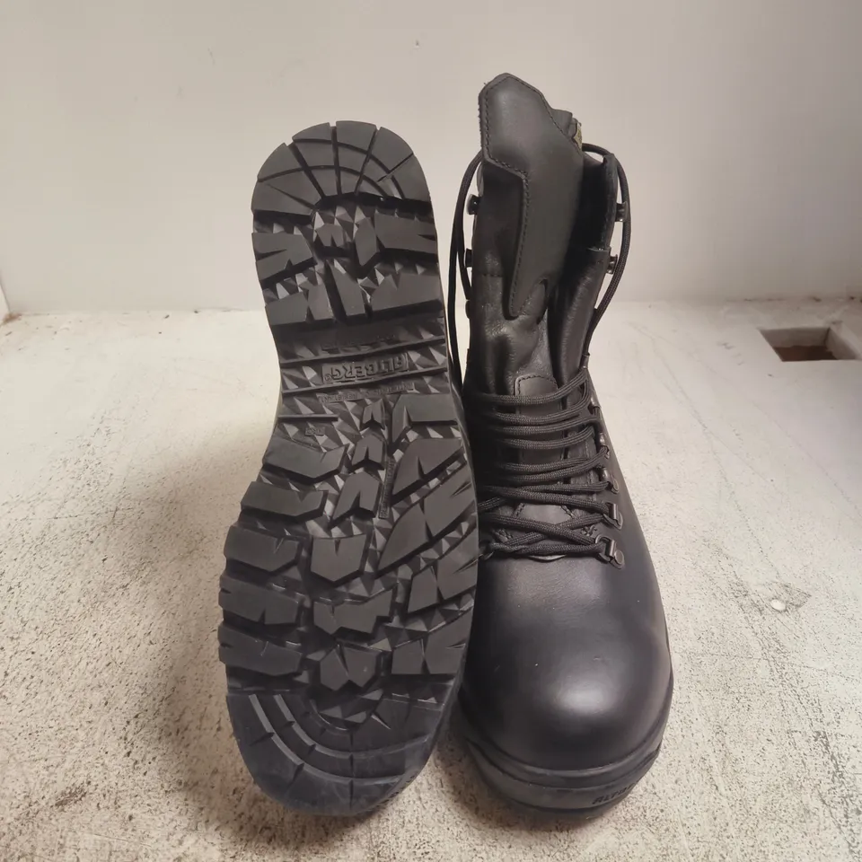 ALT-BERG PEACEKEEPER P3 ORIGINAL BOOTS – BLACK SIZE 11
