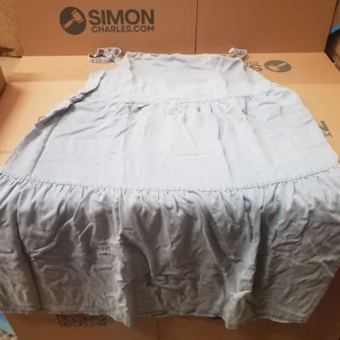 BOXED CONTAINING APPROXIMATELY 7 BRAND NEW SIMPLY BE LIGHT WASH BLUE HALTER TIERED MAXI TENCEL DRESS - SIZE 22
