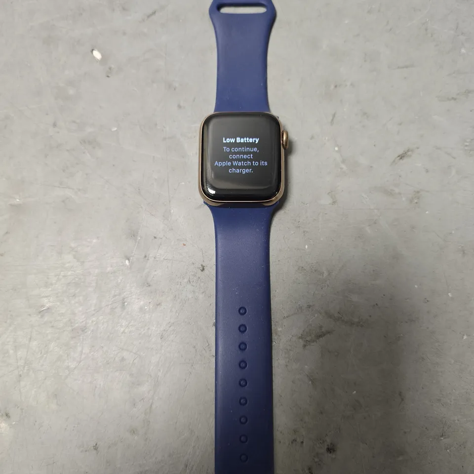 APPLE WATCH SERIES 5 