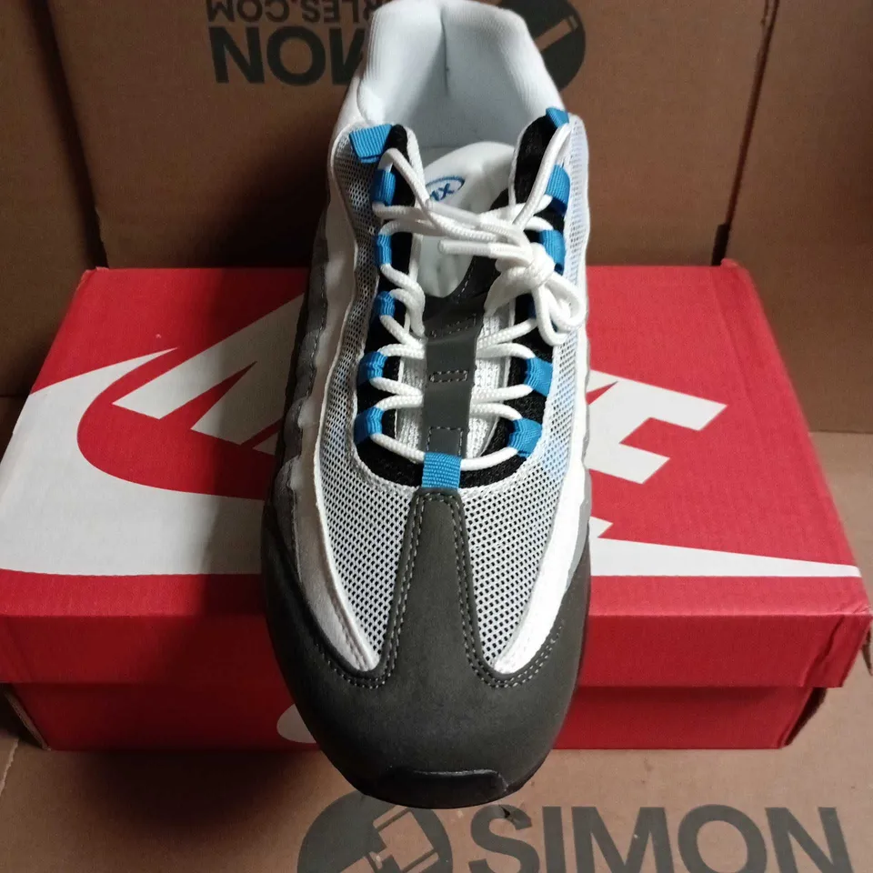 BOXED PAIR OF NIKE AIR MAX 95 TT – UK 11, GREY/WHITE/BLUE