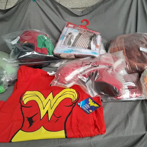 14ASSORTED ITEMS TO INCLUDE: SHEPHERDS COSTME, WONDER WOMAN TSHIRT, RED FAUX LEATHER BOOTS ETC 