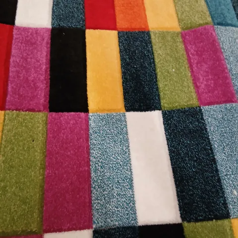 MULTI BY MILANO RUGS FRIESE CARVED CUBE DESIGN RUG APPROXIMATELY 160 X 230CM