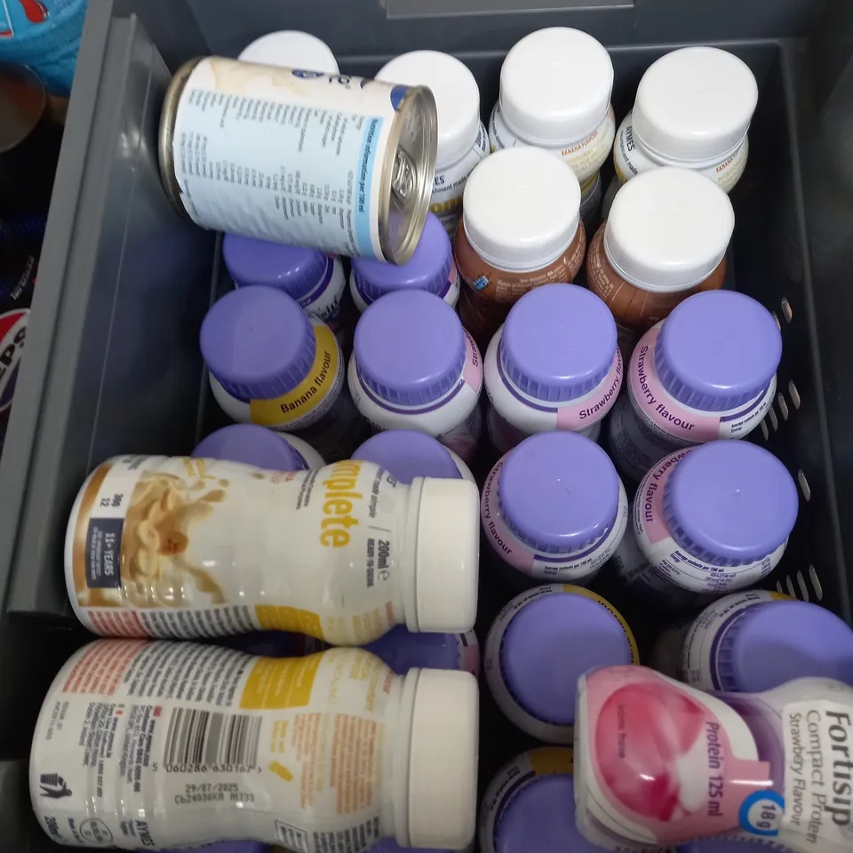 APPROXIMATELY 33 ASSORTED FOOD SUPPLEMENT DRINKS TO INCLUDE FRESUBIN, FORTISIP AND ENSURE