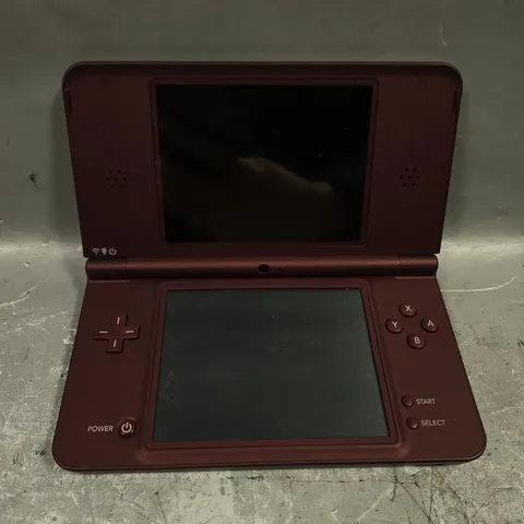 NINTENDO DS XL