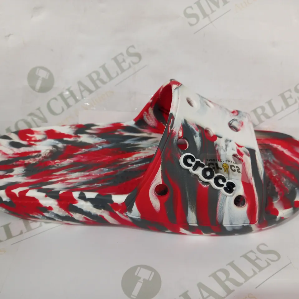 PAIR OF CROCS CLASSIC MARBLED SLIDERS IN RED/WHITE/BLACK UK SIZE M8/W9