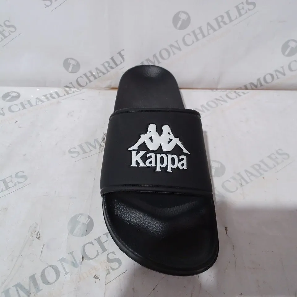 KAPPA AUTHENTIC SLIDERS - SIZE 9