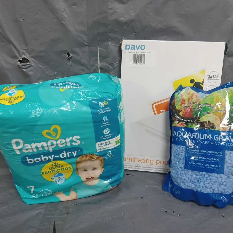 APROXIMATELY 20 ASSORTED HOUSEHOLD ITEMS TO INCLUDE AQUARIUM GRAVEL, PAVO LAMINATED POUCH, PAMPERS BABBY-DRY PANTS, ETC