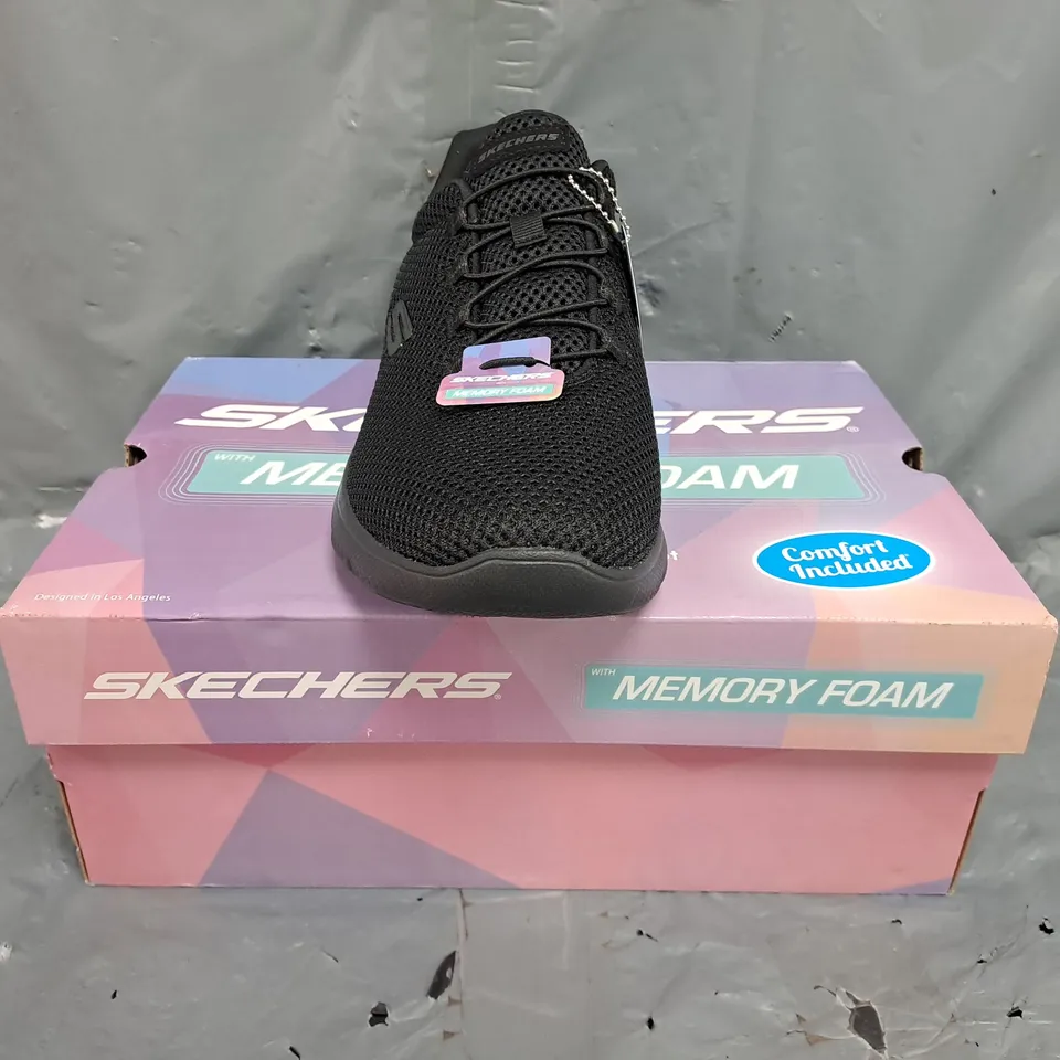 BOXED PAIR OF SKECHERS SLIP-ON SHOES IN BLACK SIZE UK 8