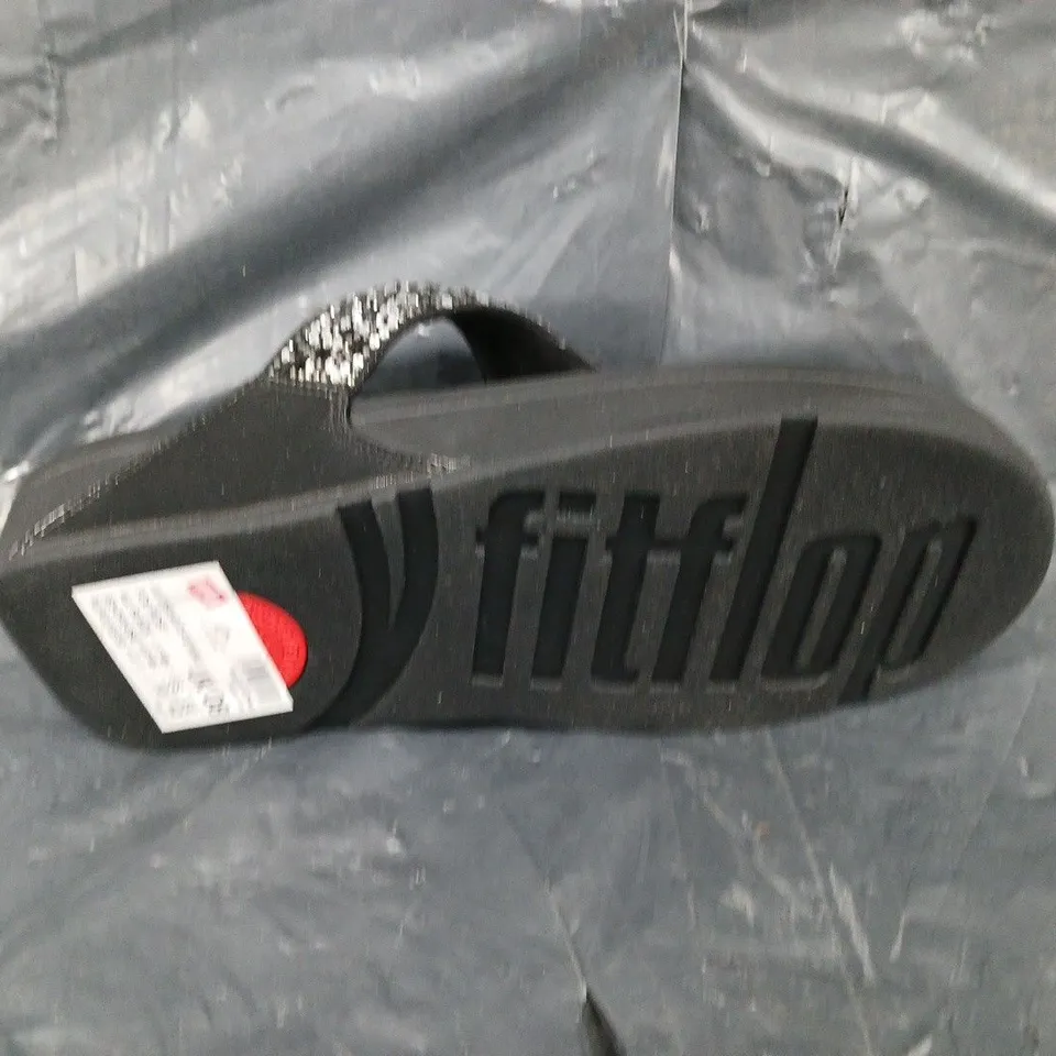 BOXED PAIR OF FITFLOP LULU SANDALS - UK SIZE 8