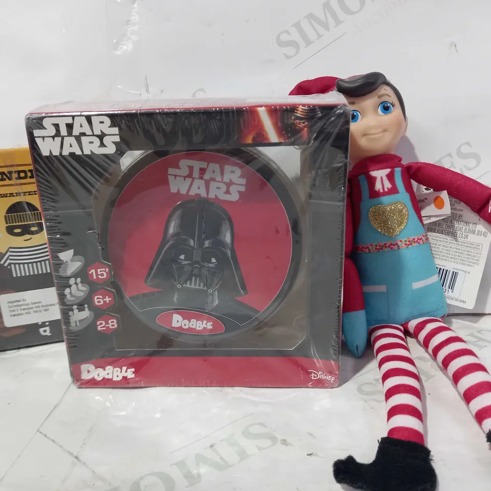 BOX OF APPROXIMATELY 10 ASSORTED TOYS AND GAMES TO INCLUDE ELF MATES CHEF, STAR WARS DOBBLE, BANDIDO GAME, ETC