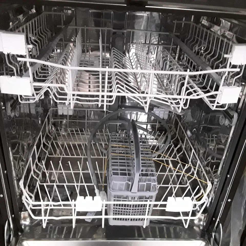 SWAN UNDER COUNTER FULL SIZE DISHWASHER IN BLACK - SDW2025