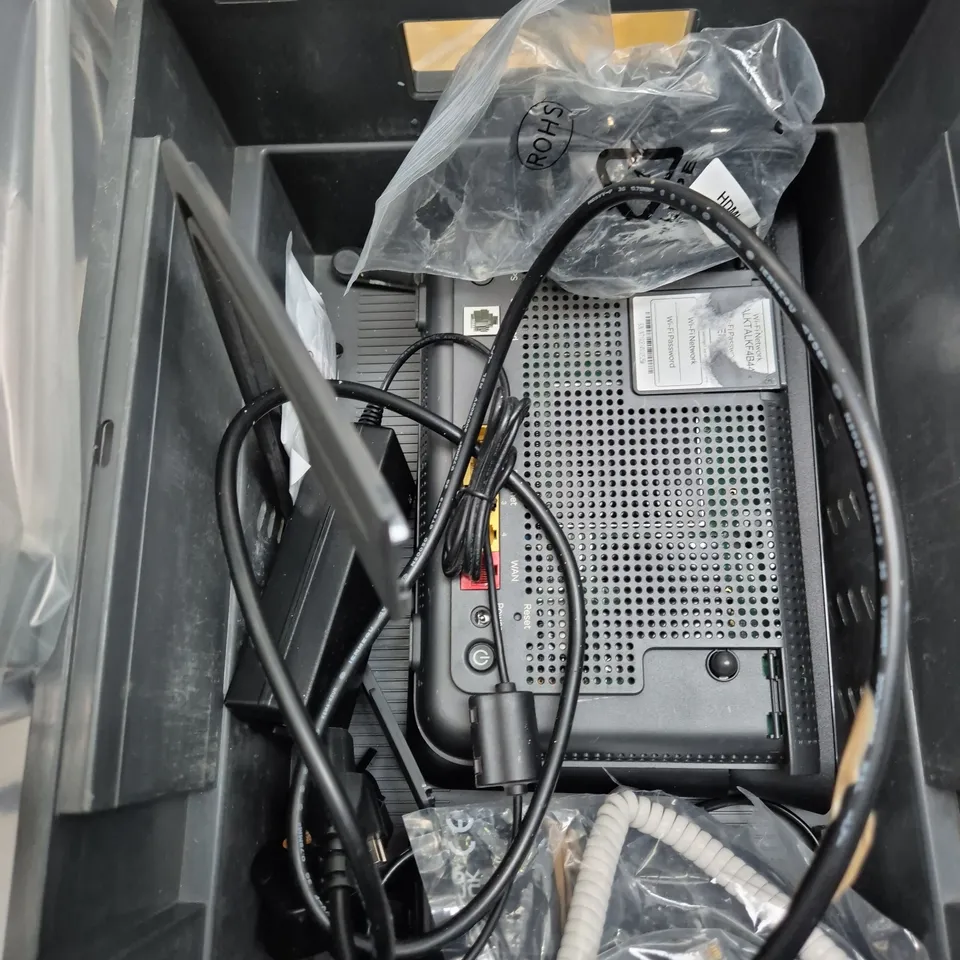 APPROXIMATELY 15 ELECTRICAL ITEMS TO INCLUDE - REMOTE CONTROLS, WIFI HUB AND POWER ADAPTERS