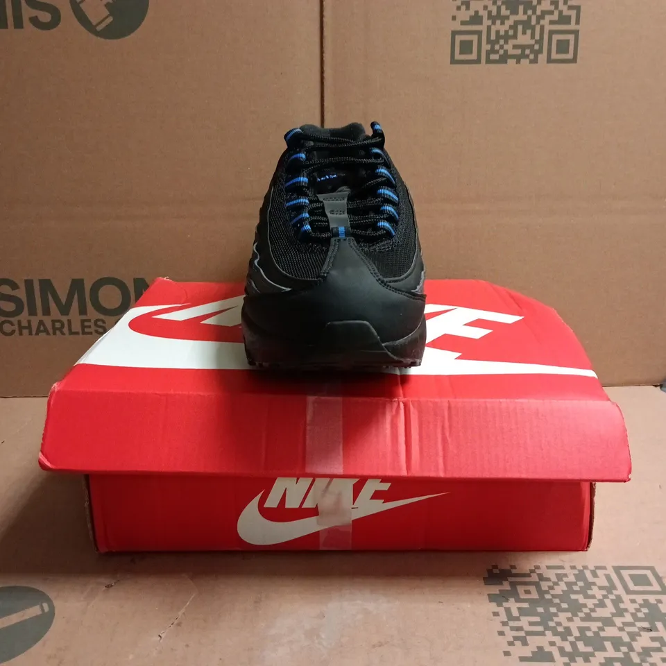 NIKE AIR MAX 95 GS YOUTH TRAINERS – BLACK/BLUE, UK 6 (US 6Y)