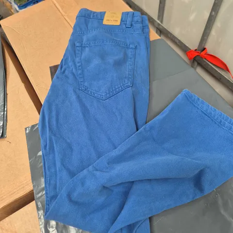 ONLY & SONS DENIM JEANS – UK 32W X 32L (MEN'S)