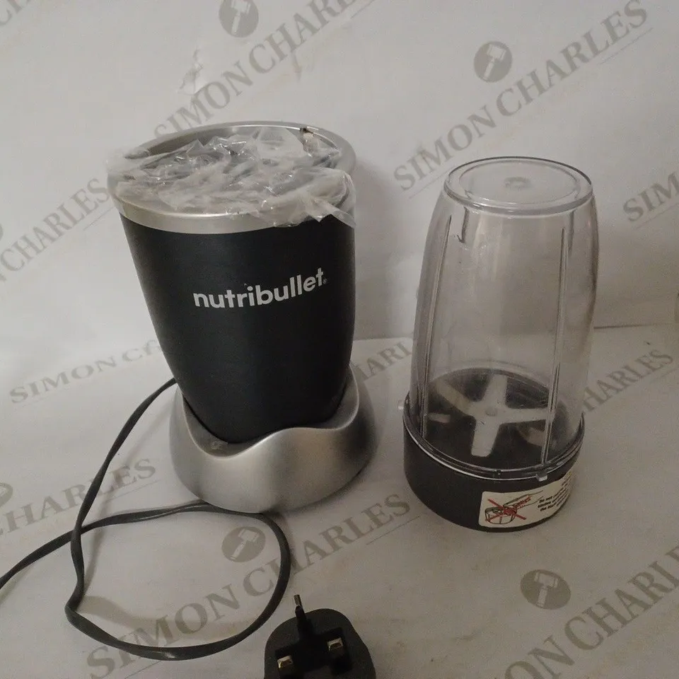 NUTRIBULLET 600 SERIES HIGH SPEED BLENDER