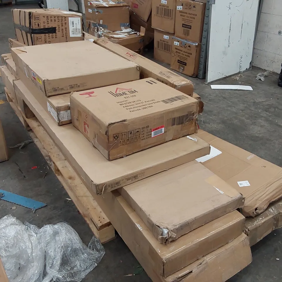 LARGE PALLET OF ASSORTED FURNITURE PARTS AND CONSUMER PRODUCTS 
