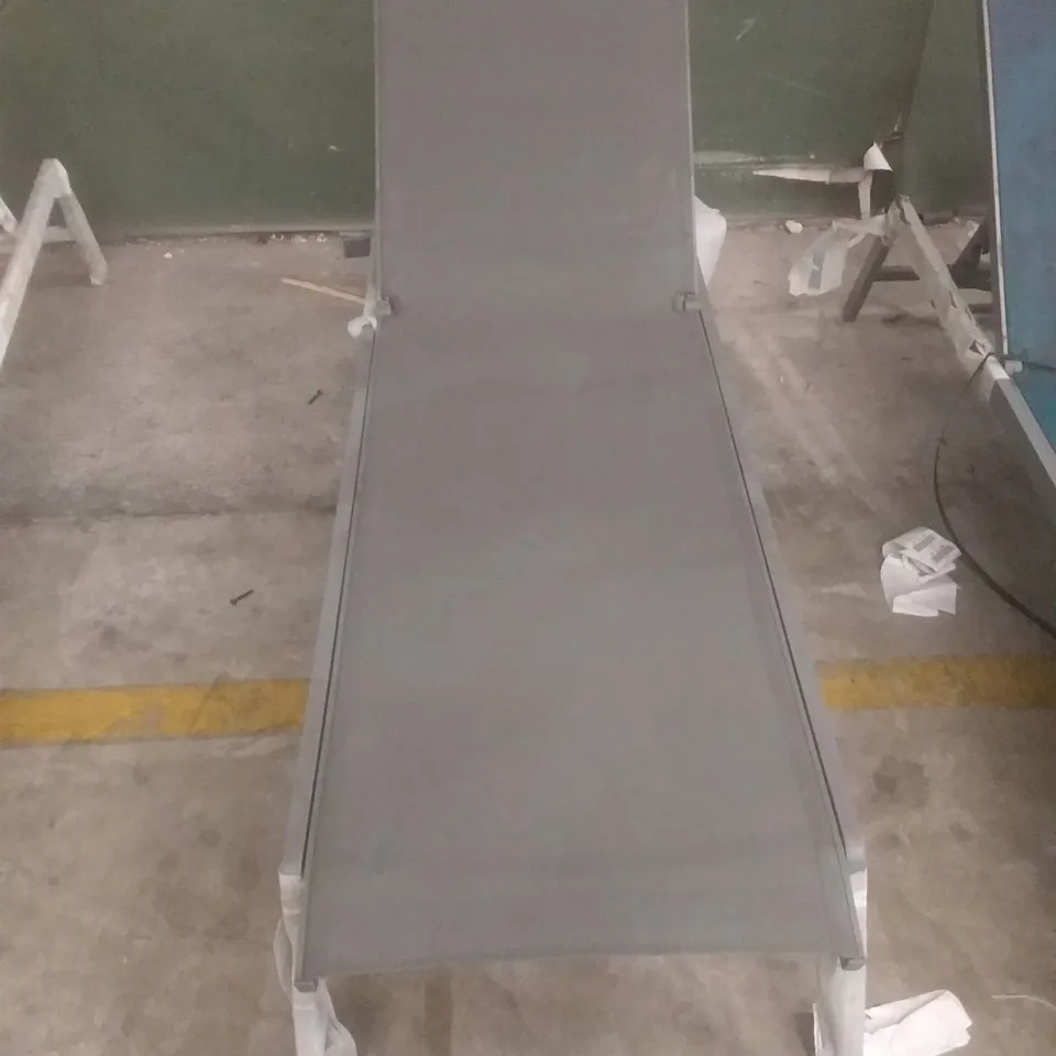 GREY GARDEN SUN LOUNGER