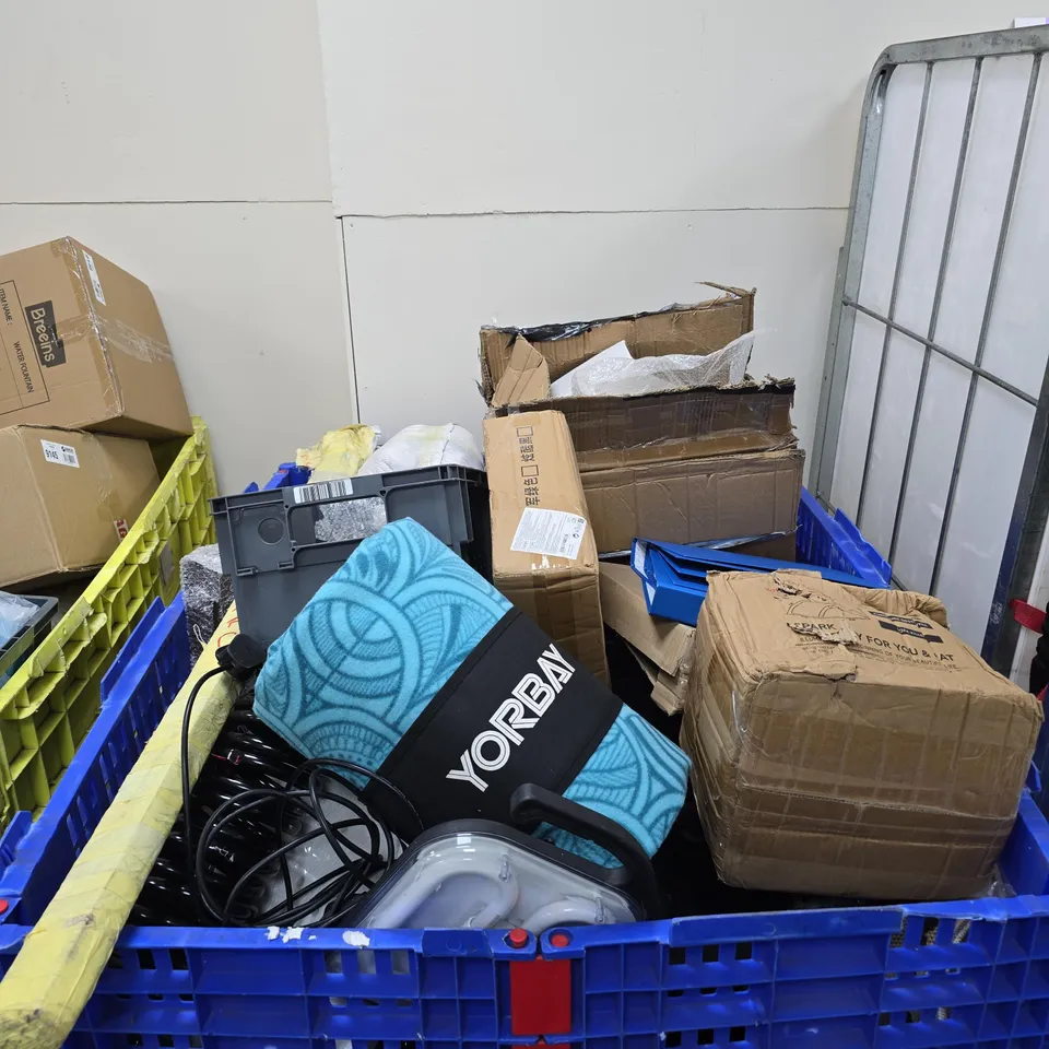 PALLET CONTAINING A LARGE AMOUNT OF ASSORTED ITEMS TO INCLUDE BANNER A4 RING BINDERS, YORBAY BLANKET, 5KG BARBELL ETC