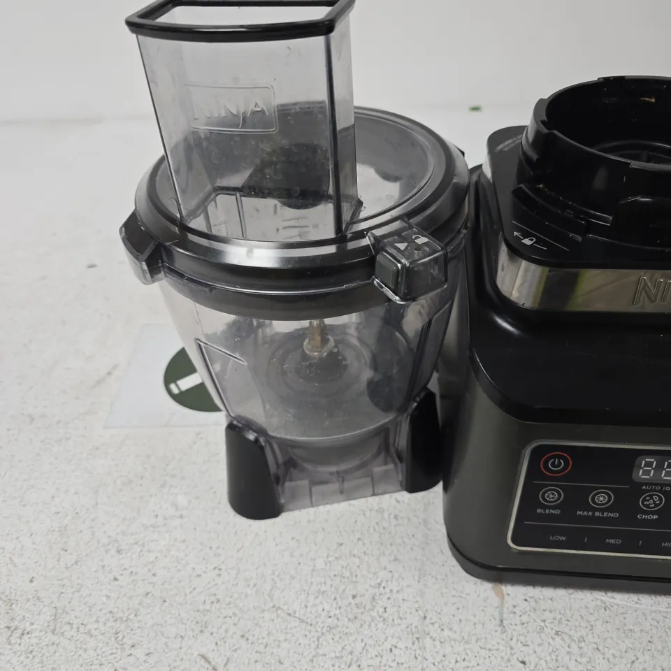 NINJA BLENDER WITH FOOD PROCESSOR ATTACHMENT – DUAL JAR SYSTEM