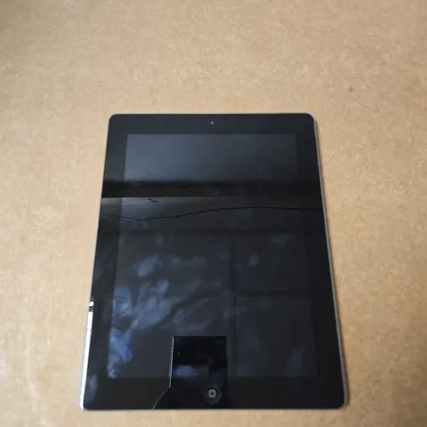 APPLE IPAD 2 TABLET - A1395