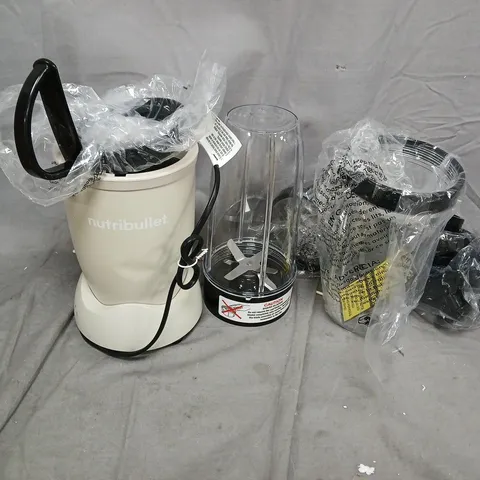 Nutribullet Pro 900 Series Matte Blender with Accessories