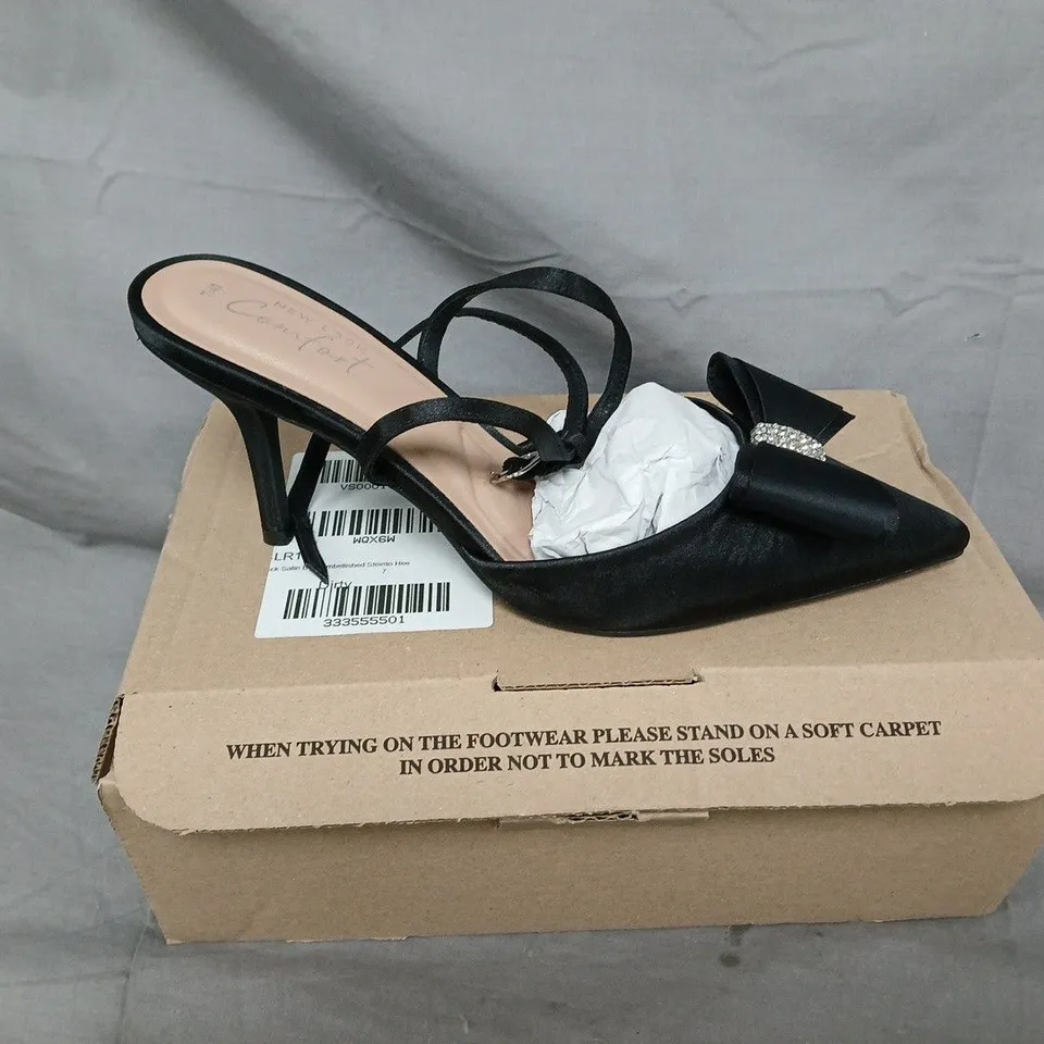 NEW LOOK COMFORT WOMEN'S BLACK SATIN BOW SANDAL WITH RHINESTONE – HIGH HEEL. UK SIZE 7