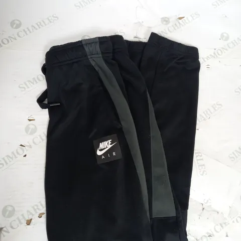 NIKE STRIPE JOGGERS IN BLACK SIZE XL