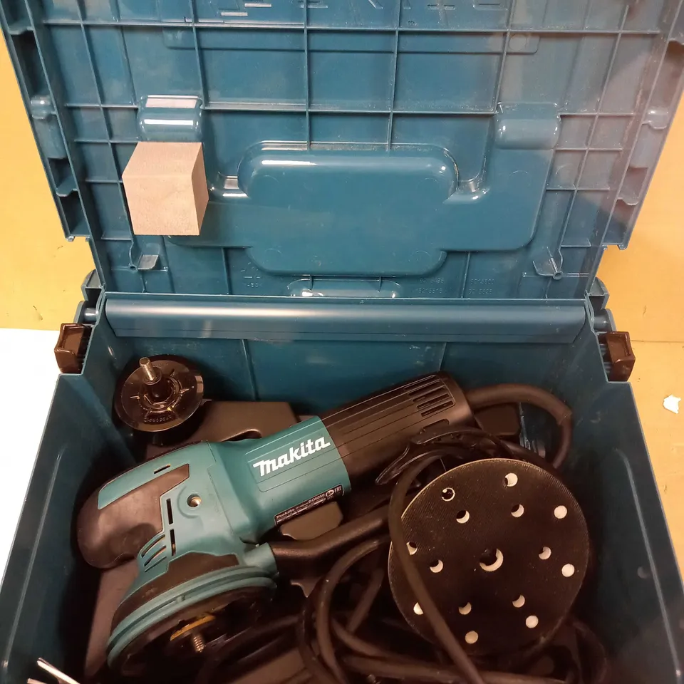 MAKITA BO6050J/2 RANDOM ORBIT SANDER