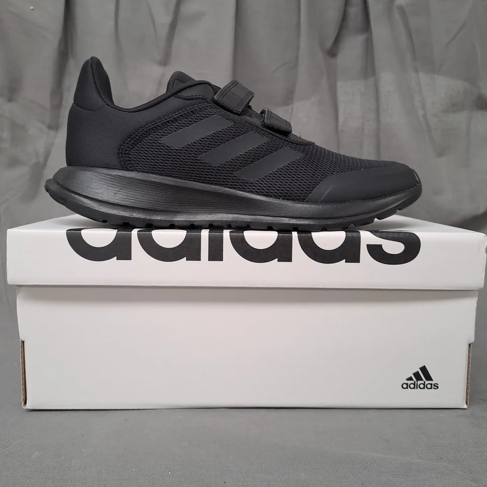 BOXED PAIR OF ADIDAS TENSAUR RUN 2.0 CF SHOES IN BLACK UK SIZE 6