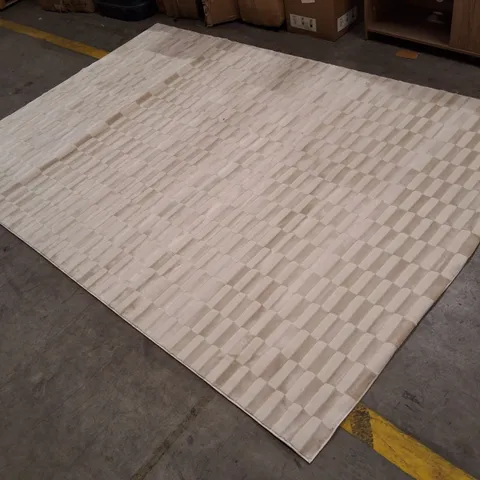 BEIGE QUILTED RUG – LARGE FLOOR CARPET APPROXIMATELY 190×280CM