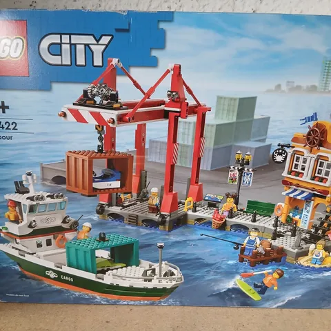 LEGO CITY HARBOUR 60422 SET BOXED (8+)