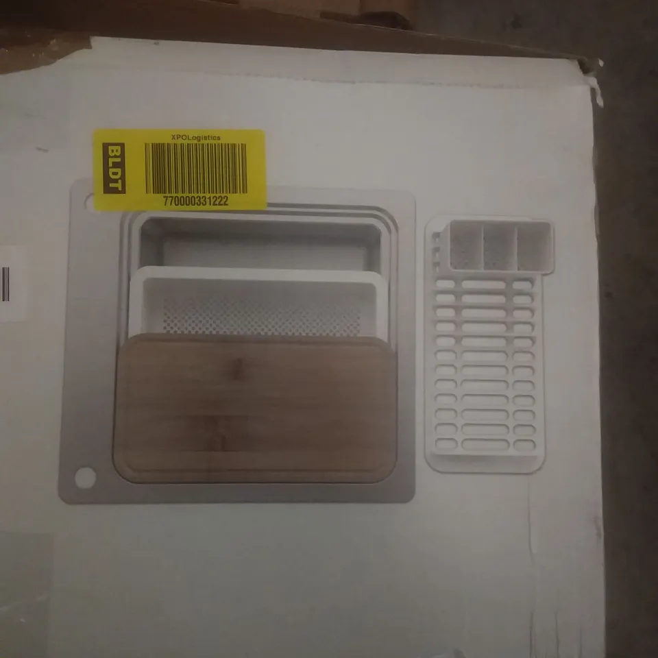 ROMESCO SINK WITH ACCESSORIES 
