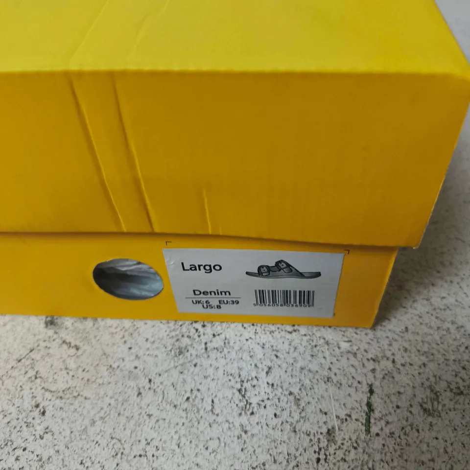 STRIVE LARGO DENIM SANDALS – UK 5 (EU 39, US 8)