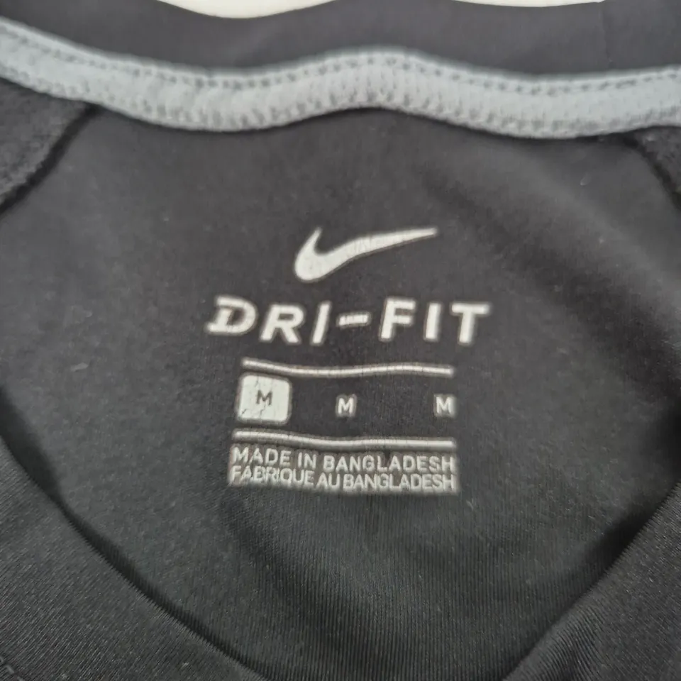 NIKE DRI-FIT T-SHIRT - BLACK - UK MEDIUM (US M)