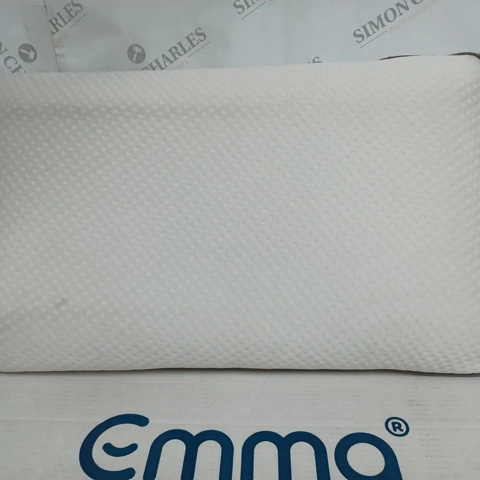 BOXED EMMA ORIGINAL PILLOW 