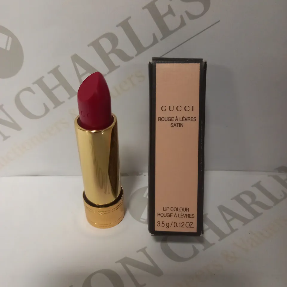 GUCCI ROUGE A LEVRES SATIN LIP COLOUR - 500 ODALIE RED