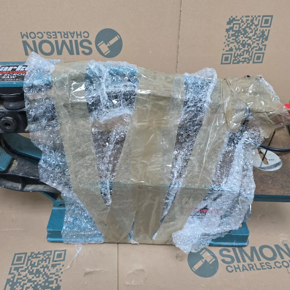 CLARKE WOODWORKER 18" SCROLL SAW – MODEL CSS18C