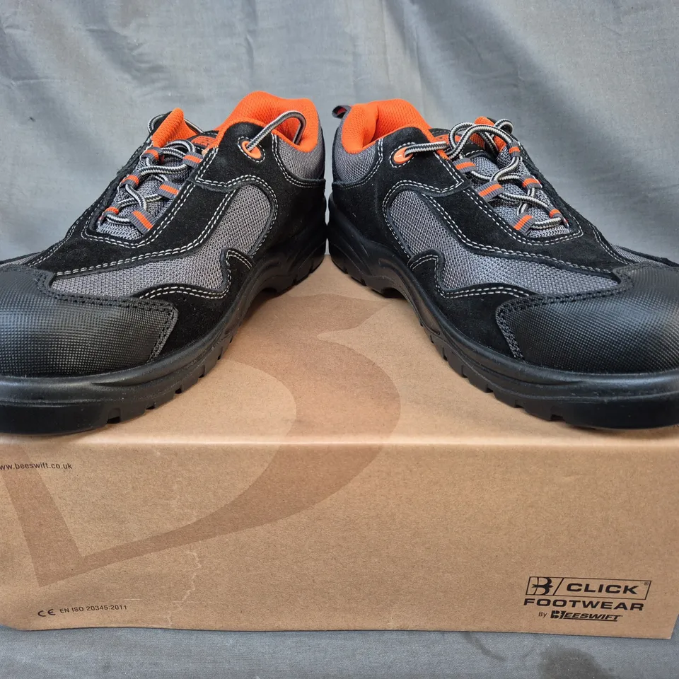 BOXED PAIR OF CLICK TRADERS NON-METALLIC TRAINER SHOES IN BLACK/GREY/ORANGE EU SIZE 43