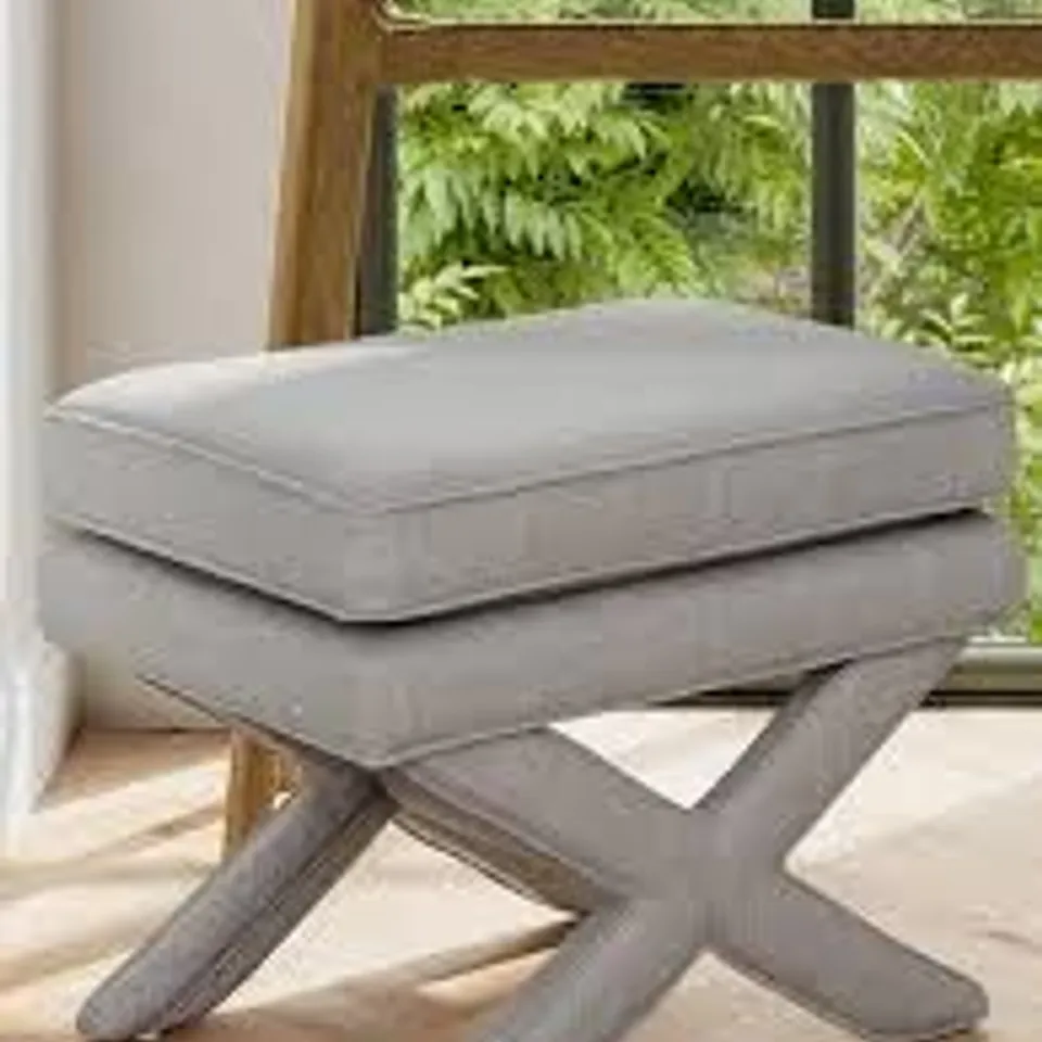 BOXED LPD HOME RHODE LIGHT GREY STOOL (1 BOX)