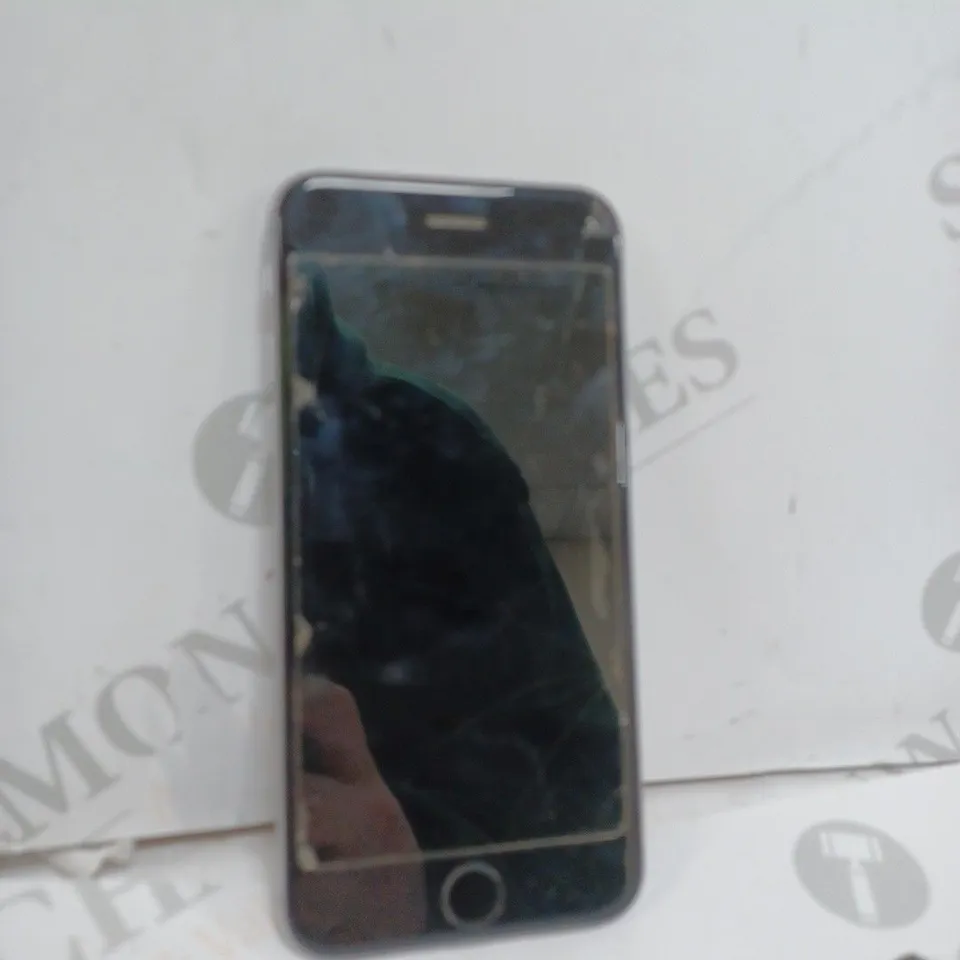 UNBOXED APPLE IPHONE 6 IN SILVER