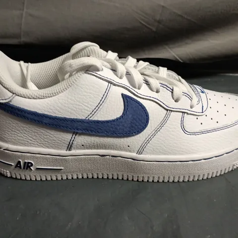 UNBOXED PAIR OF NIKE AIR FORCE 1 SNEAKERS – UK SIZE 5