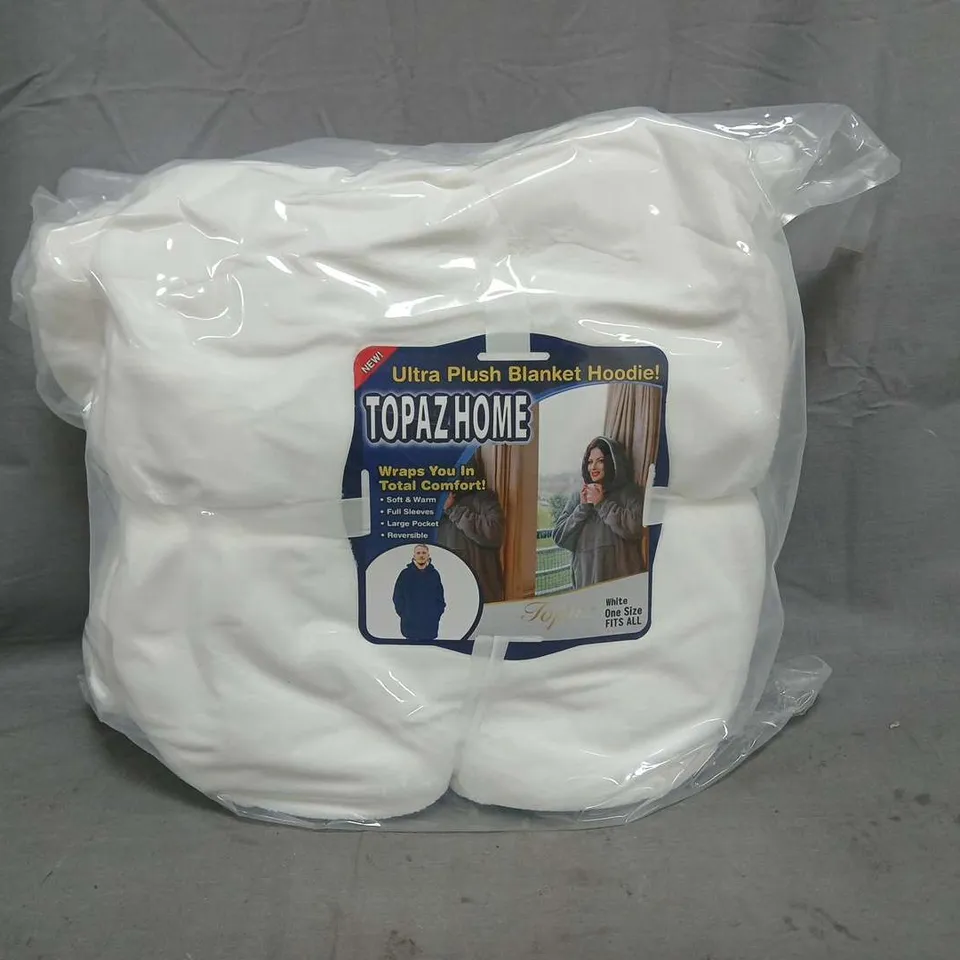 BOX OF APPROXIMATELY 10 TOPAZ HOME ULTRA PLUSH BLANKET HOODIES IN WHITE - ONE SIZE - COLLECTION ONLY